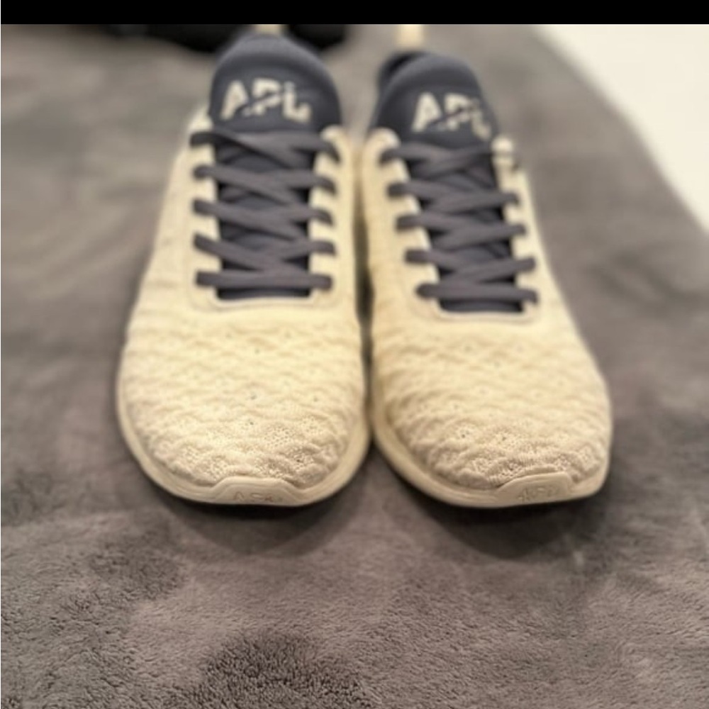 APL Techloom Phantom Running Shoe Size 10.5 Parchment Midnight - Picture 3 of 10